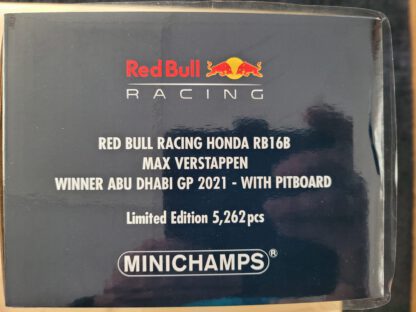 RED BULL RACING HONDA RB16B MAX VERSTAPPEN WINNER ABU DHABI GP 2021 WITH PITBOARD - Afbeelding 4