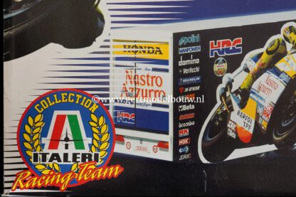 Italeri 3810 box