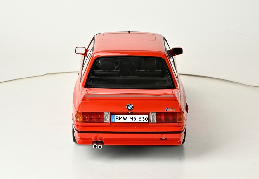 IXO 024 BMW M3 E30 SCHAAL 1:8 - PRE ORDER- - Afbeelding 3